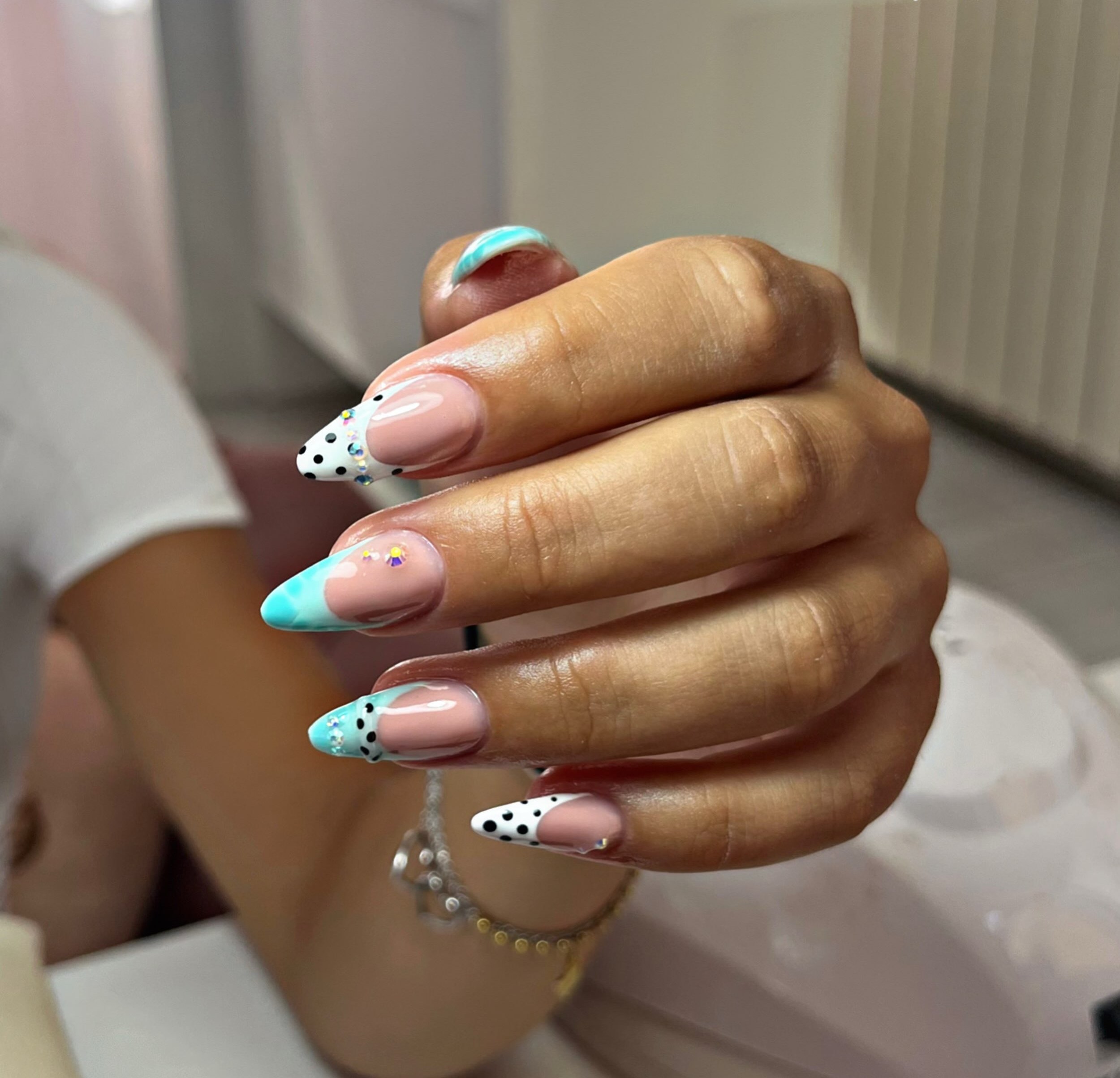 Gel nokti