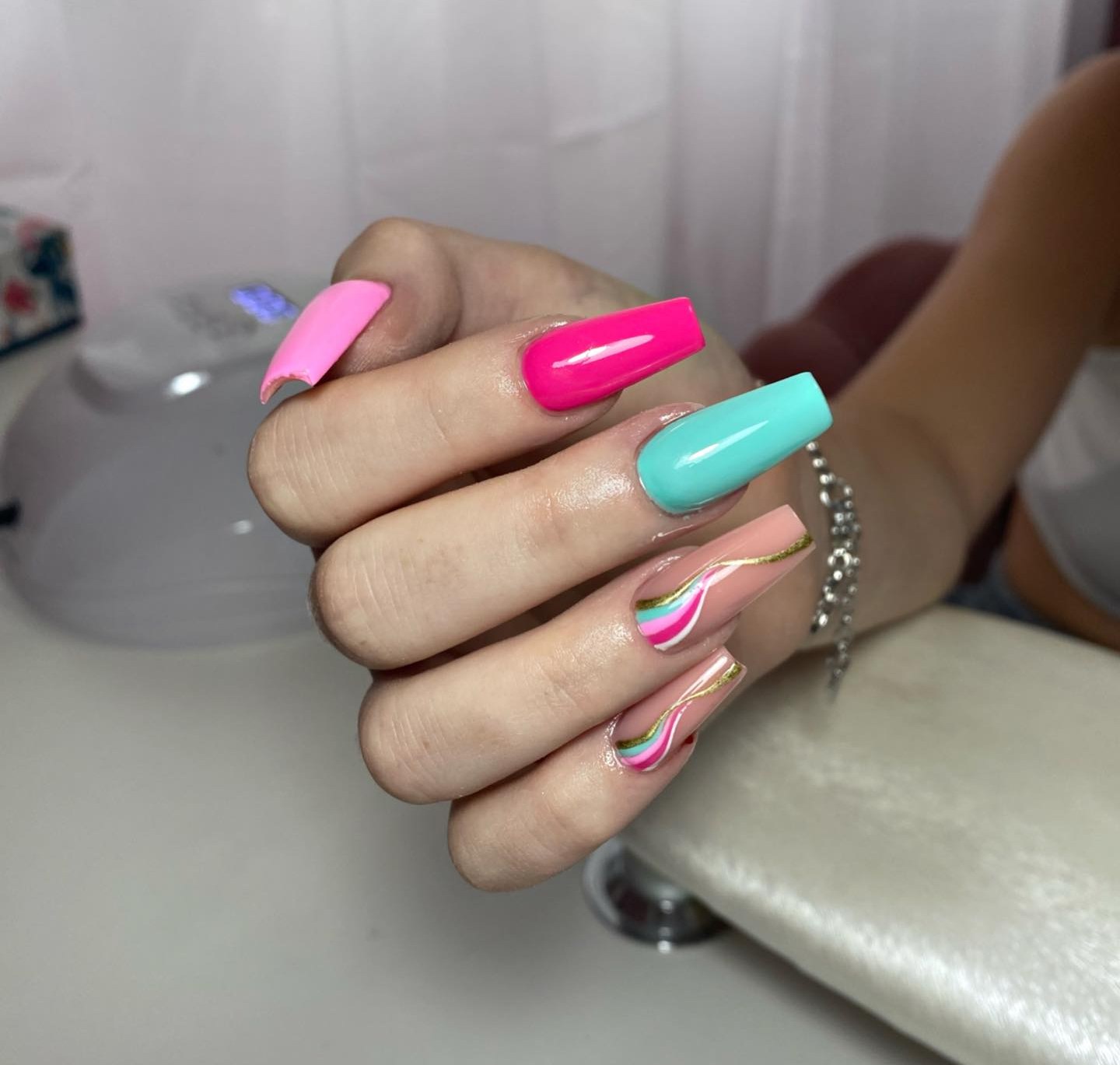 Gel nokti